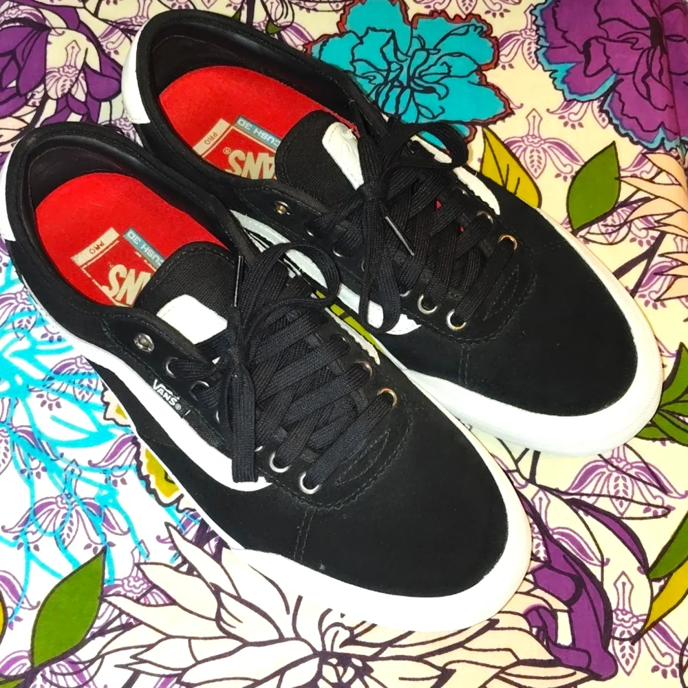 Vans Chima Pro 2 Skate Shoes - Picture 3 of 13
